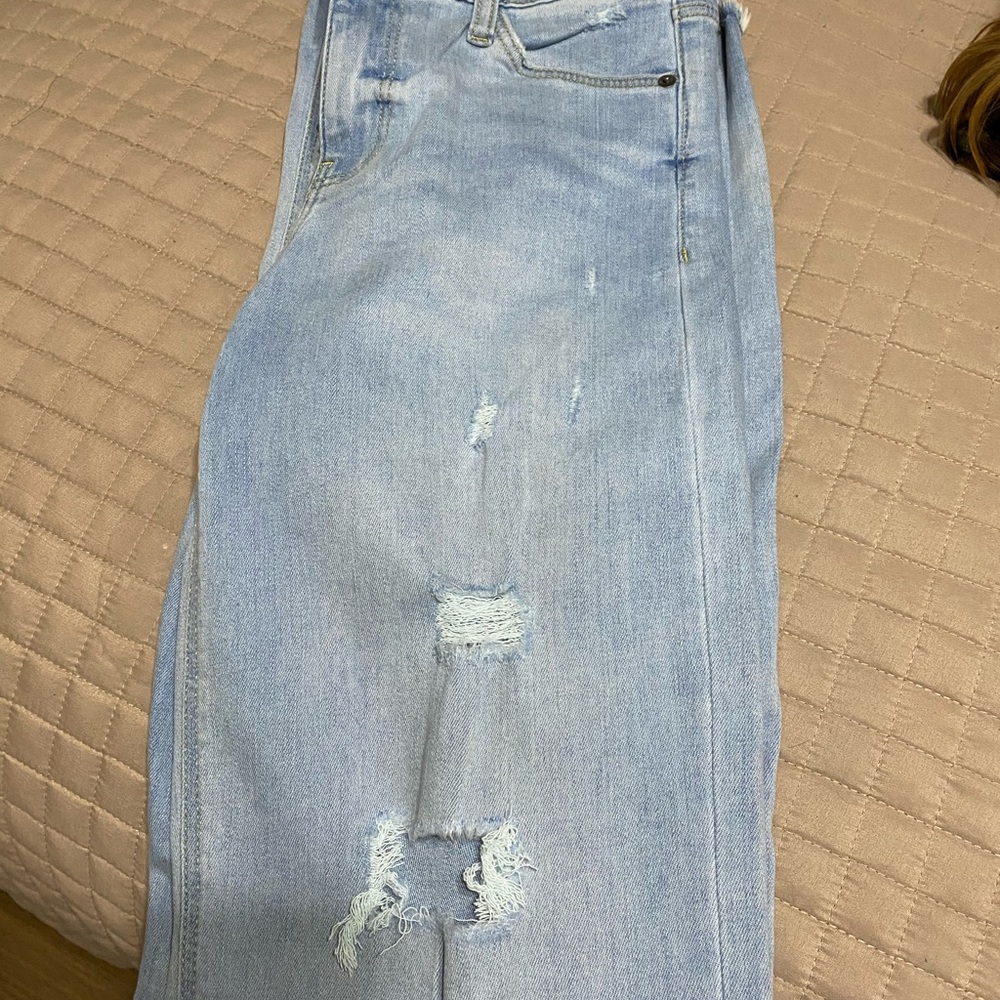 Wide Leg Mom Jeans - Picture 4 of 4